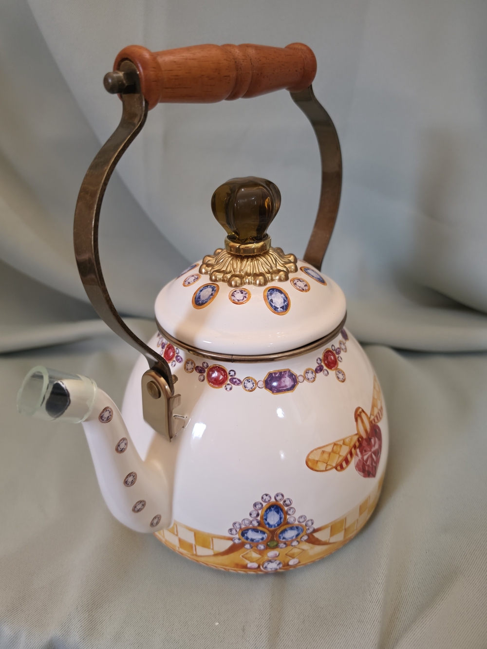 Mackenzie Queen Bee Tea Kettle - Picture 5 of 7